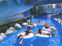 In piscina ad Atlantica
